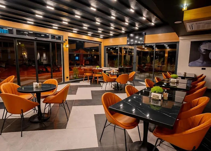 Perast City Hotel Анталія