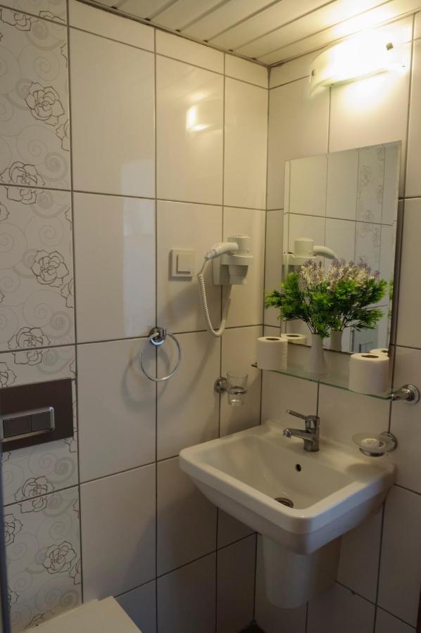 Twin Room,1100286048:JPEG