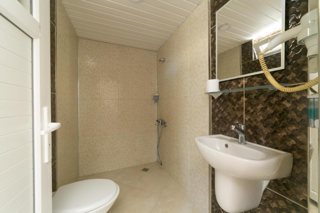 Triple Room,1382122067:JPEG