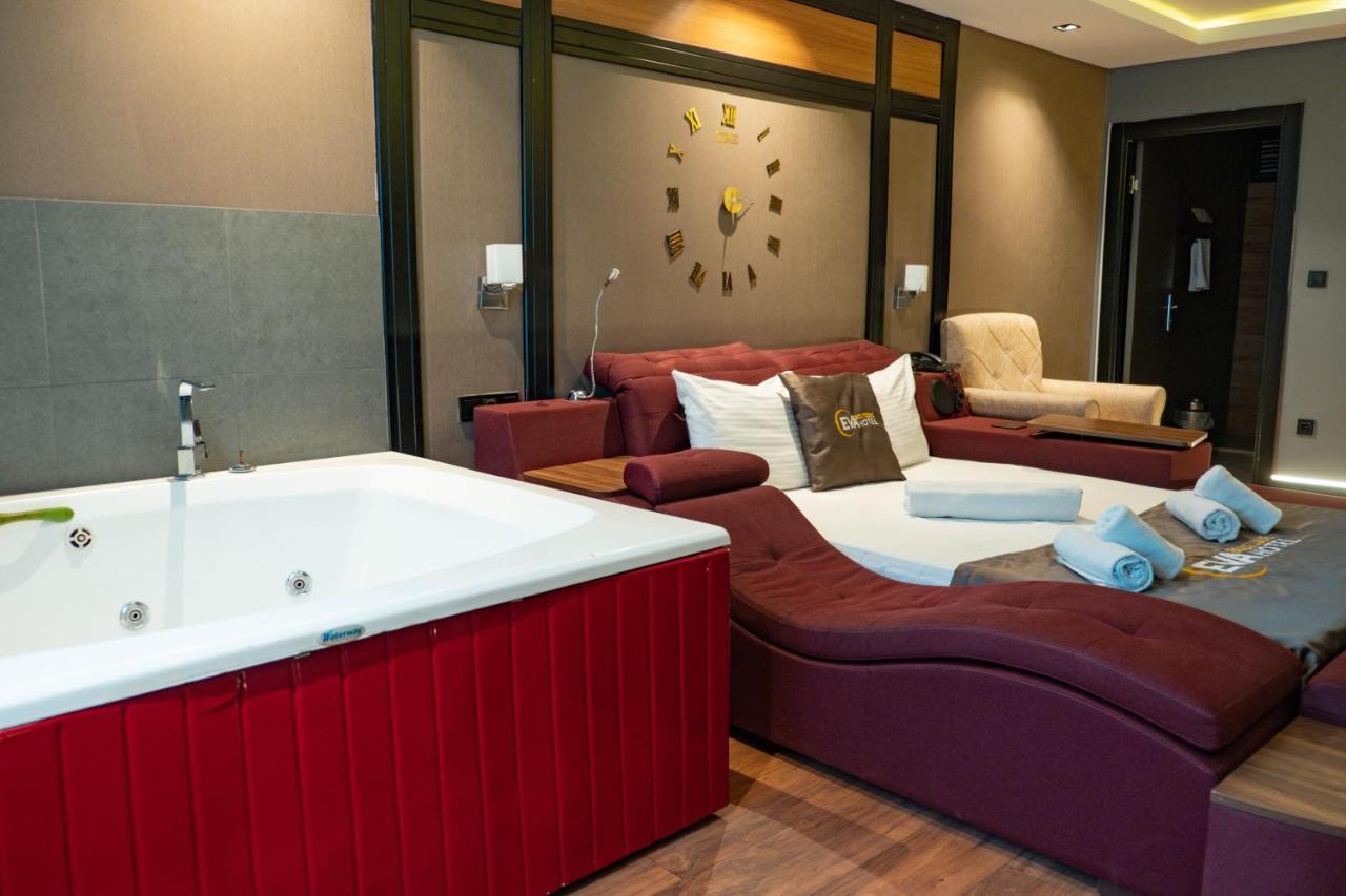 Çift Kişilik Oda - Spa Küvetli