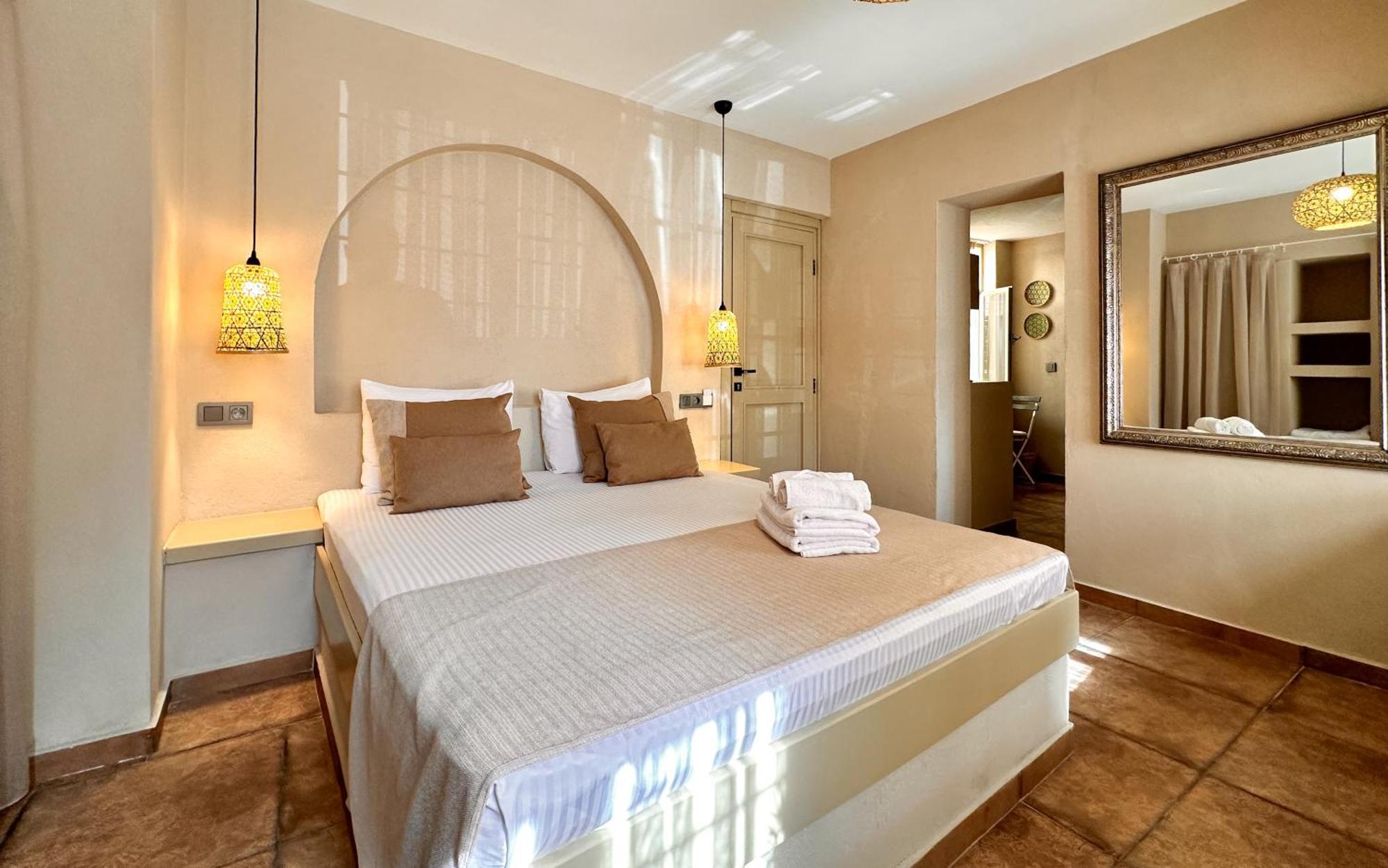 Deluxe Triple Studio with Kitchenette and Garden