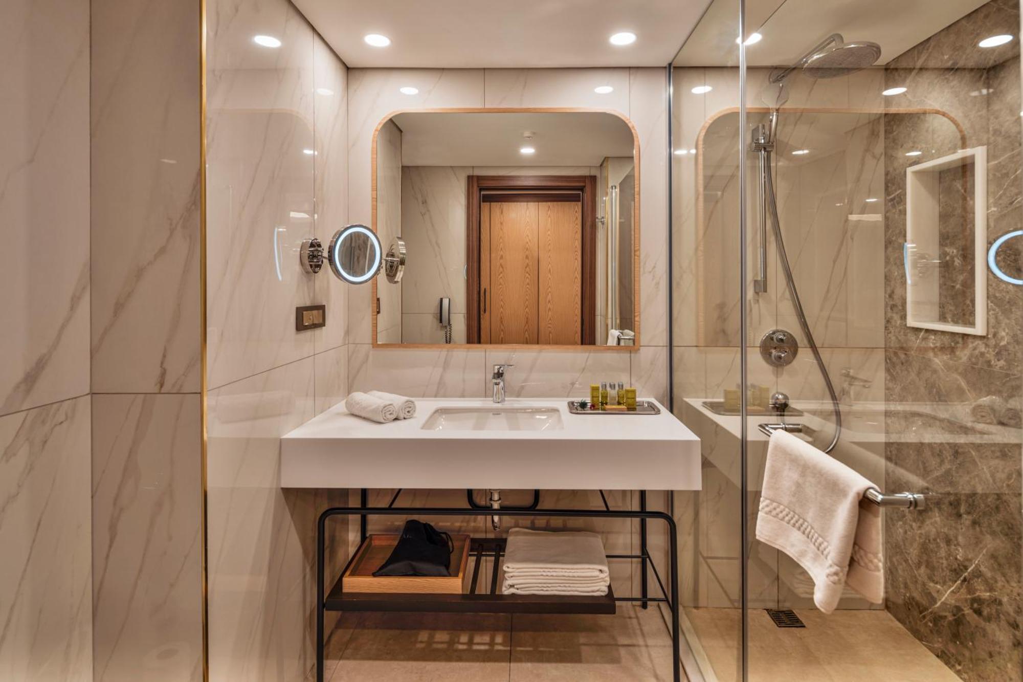 Premium Twin Room