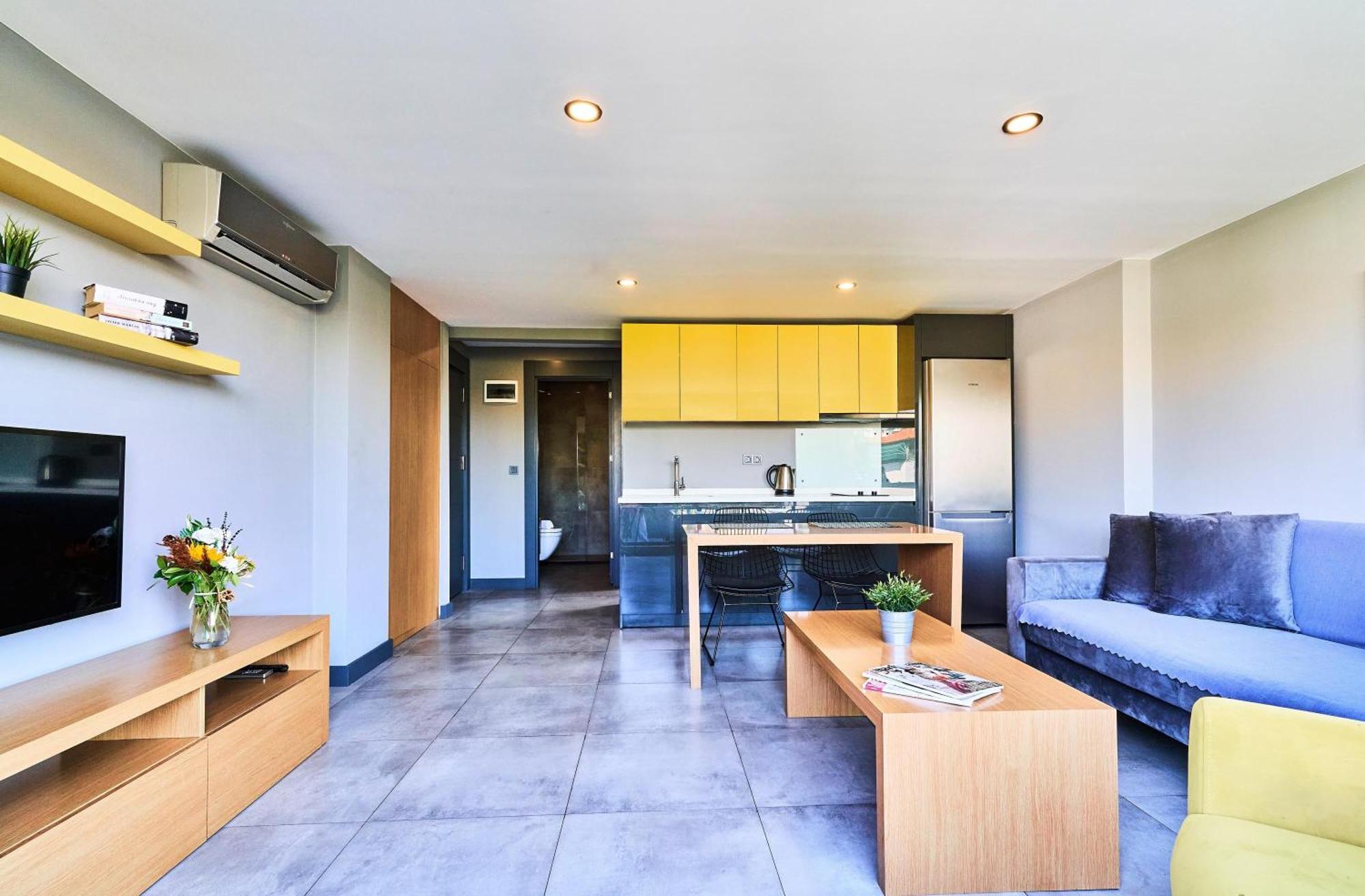 Deluxe Apartment