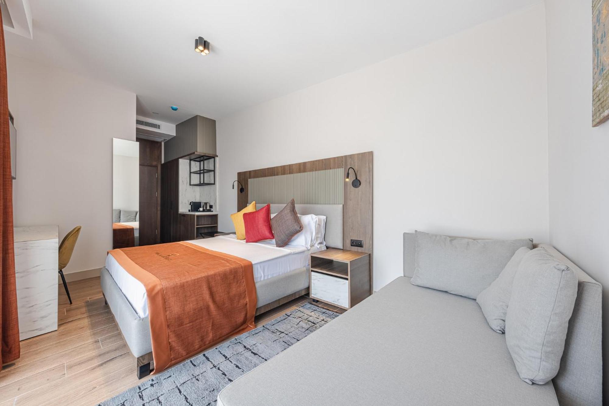 Double Room with Terrace