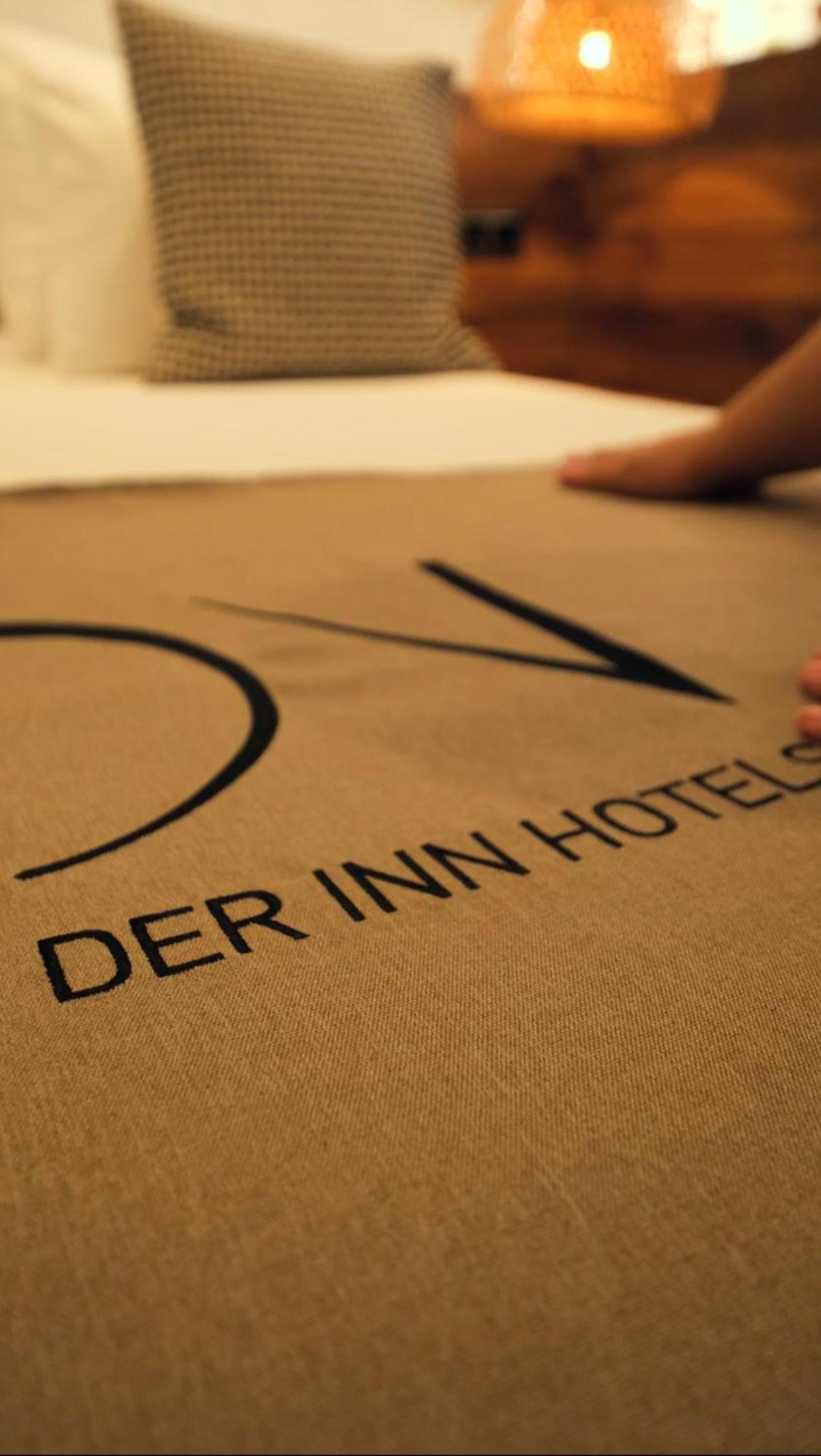 Deluxe Room,1638583216:JPEG