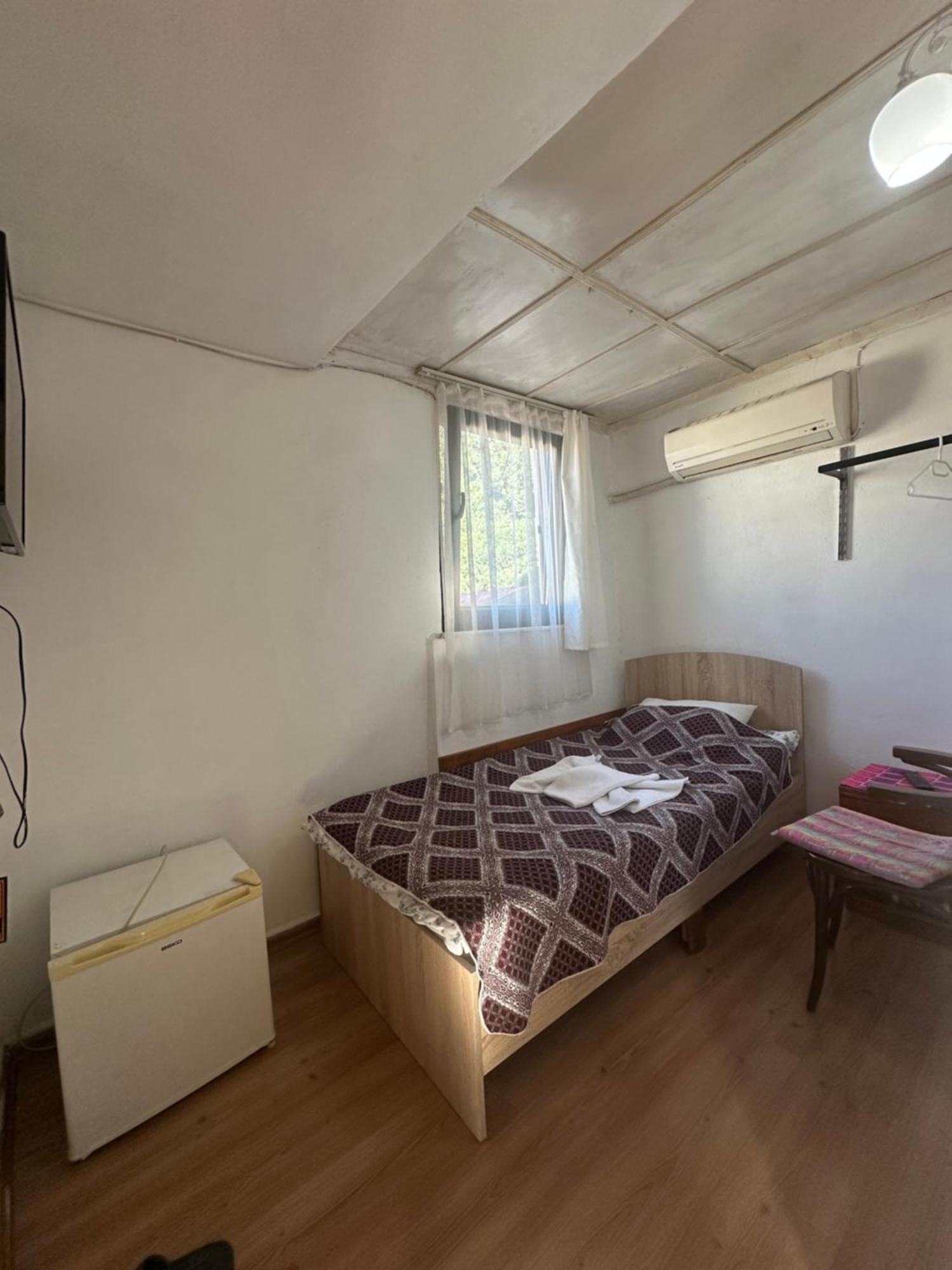 Standard Single Room,1662991121:JPEG