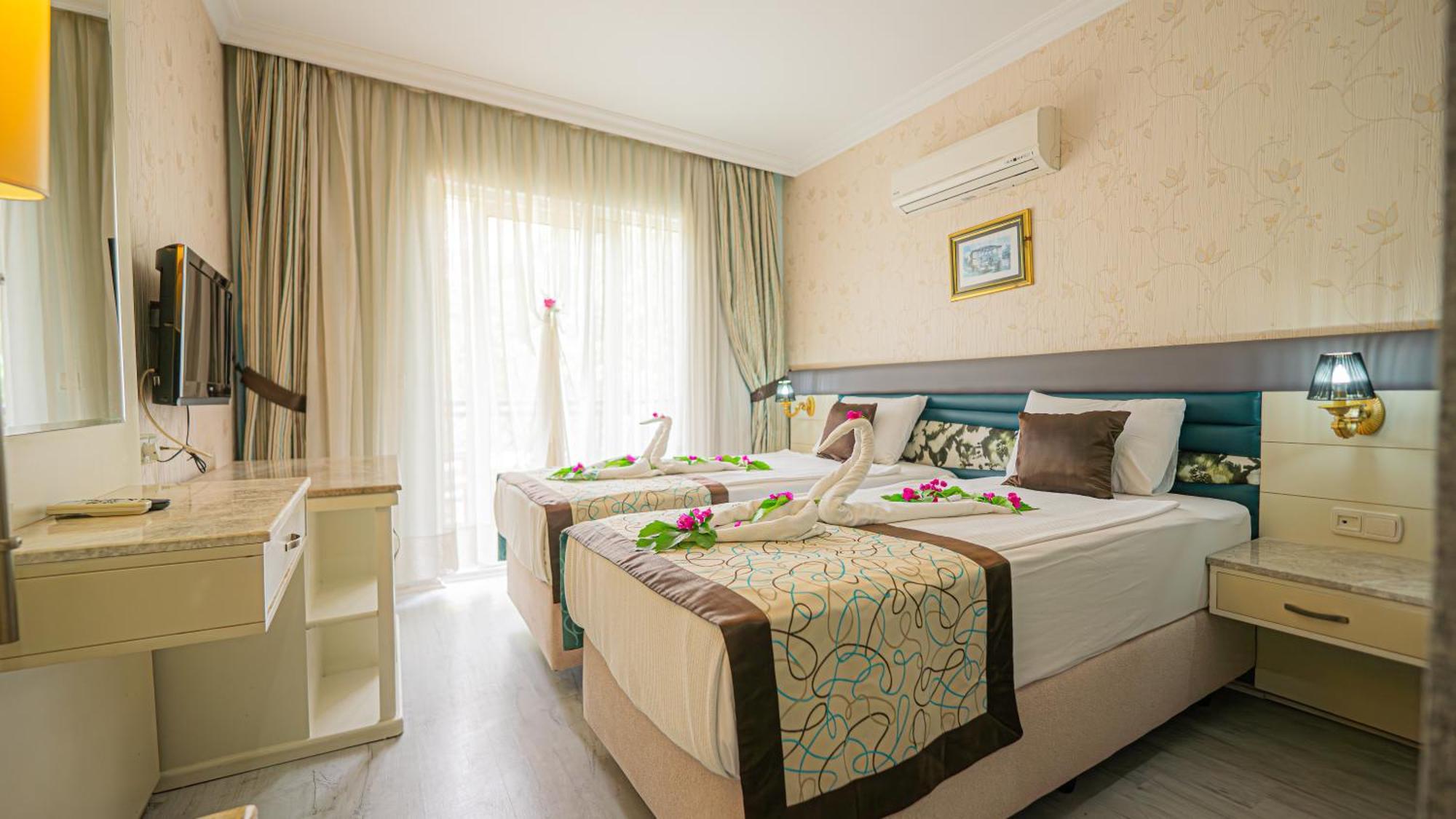 Triple Room,1671950092:JPEG