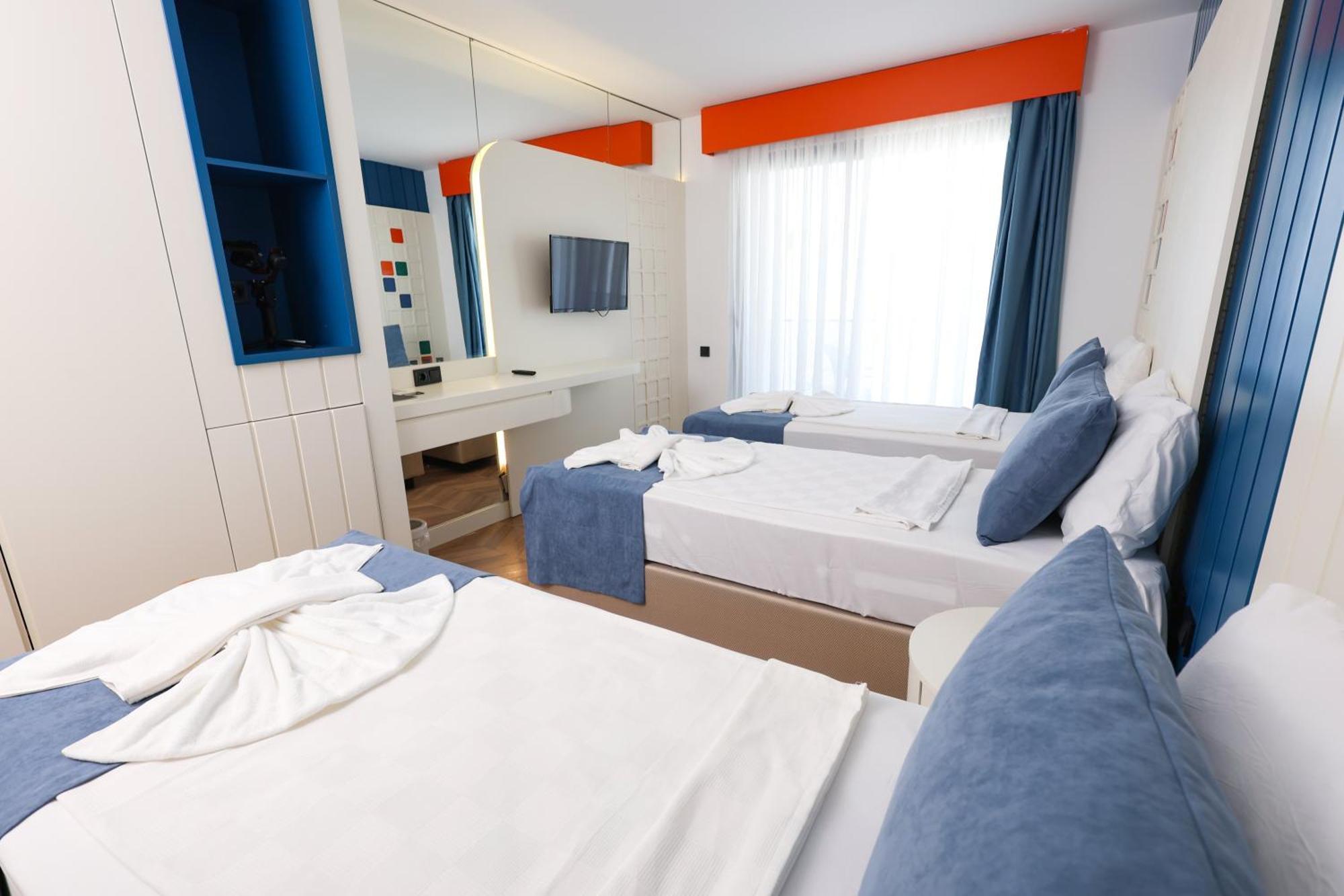 Comfort Triple Room