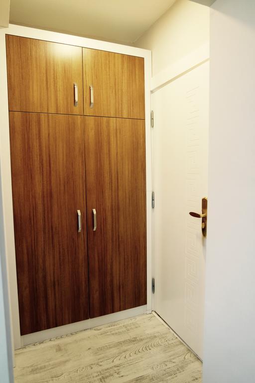 Studio Apartment,400212891:JPEG