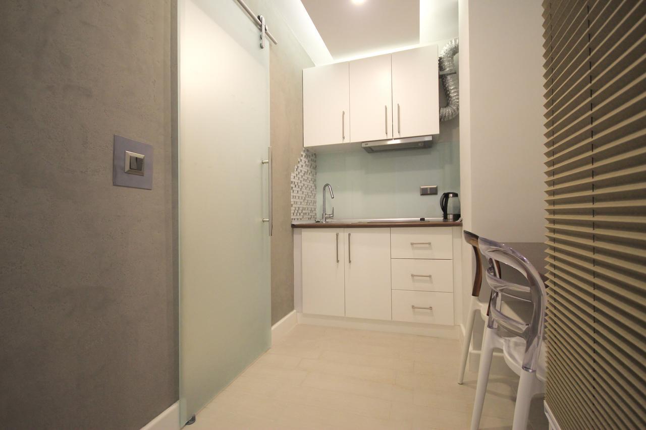 Standard Studio Apartment