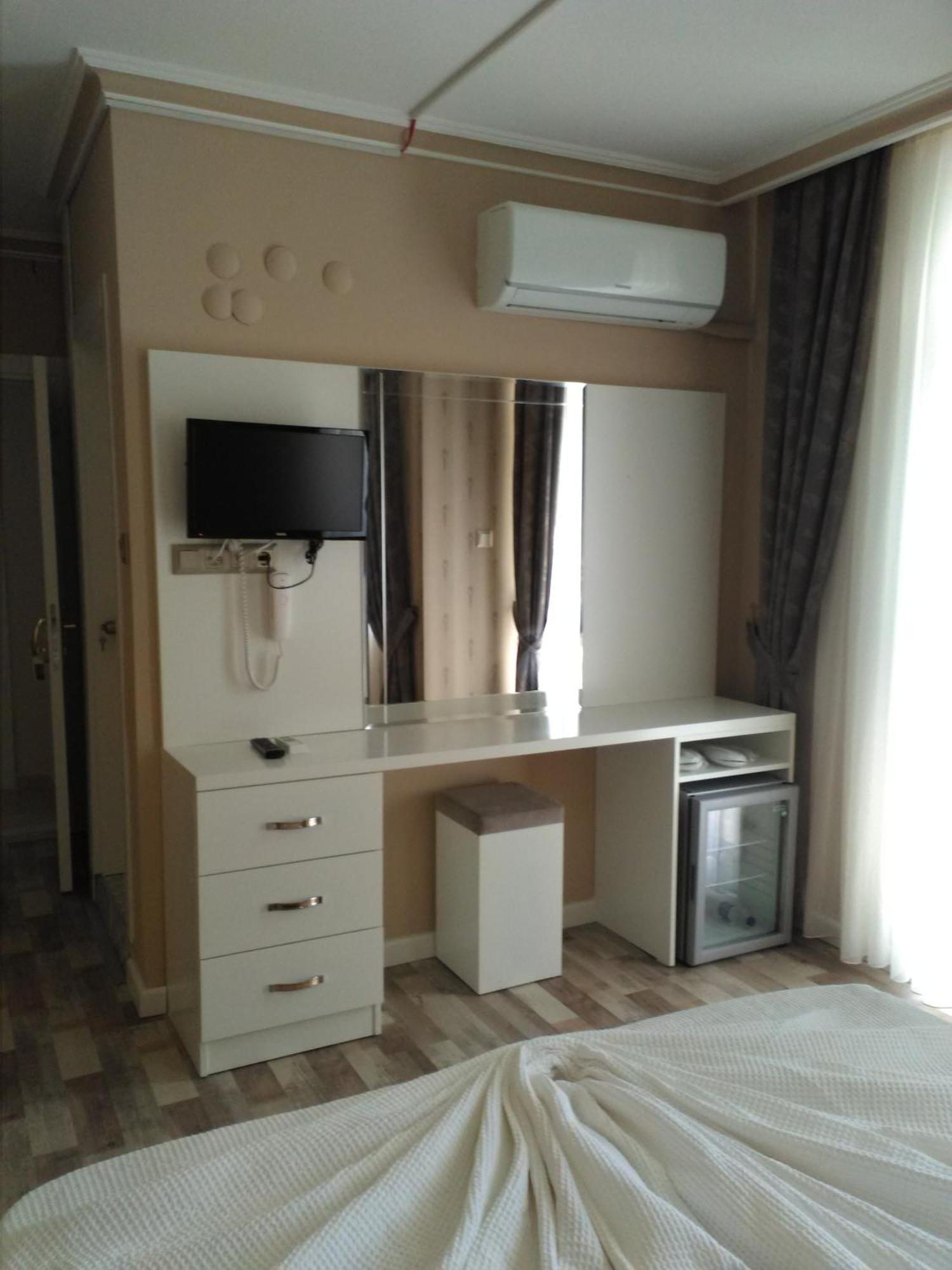 Deluxe Double Room with Balcony,823723895:JPEG