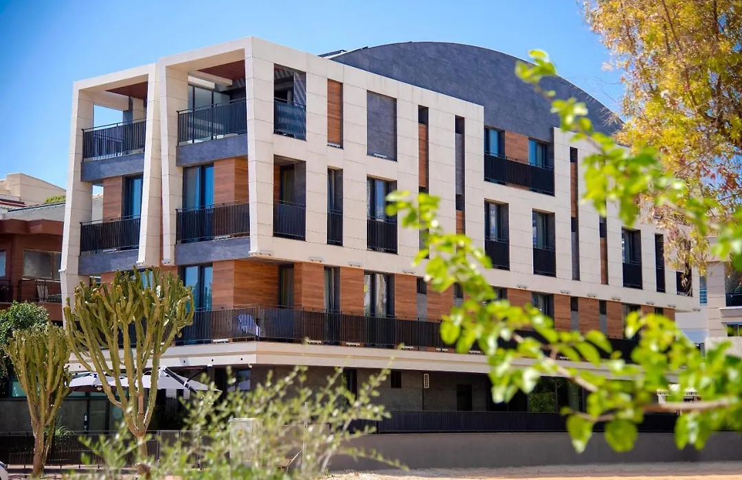 Trend Suites Cycle-1