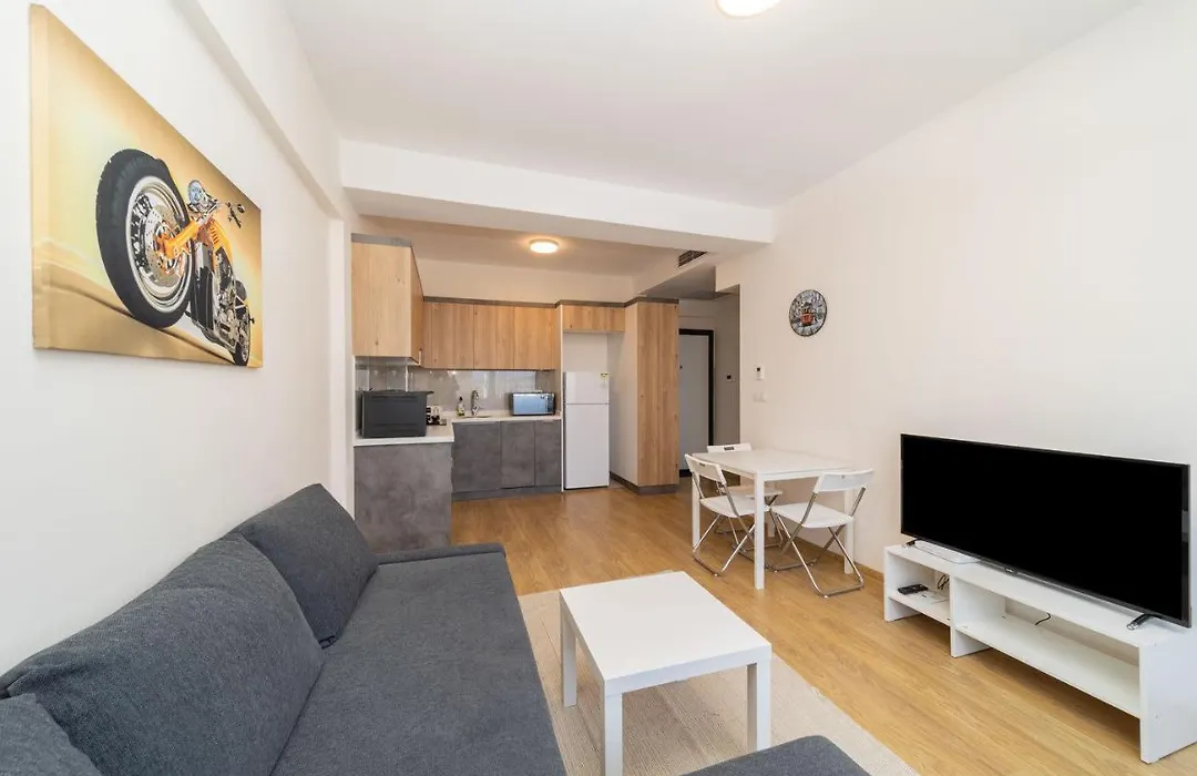 Nifty Flat W Shared Pool In Kepez-1