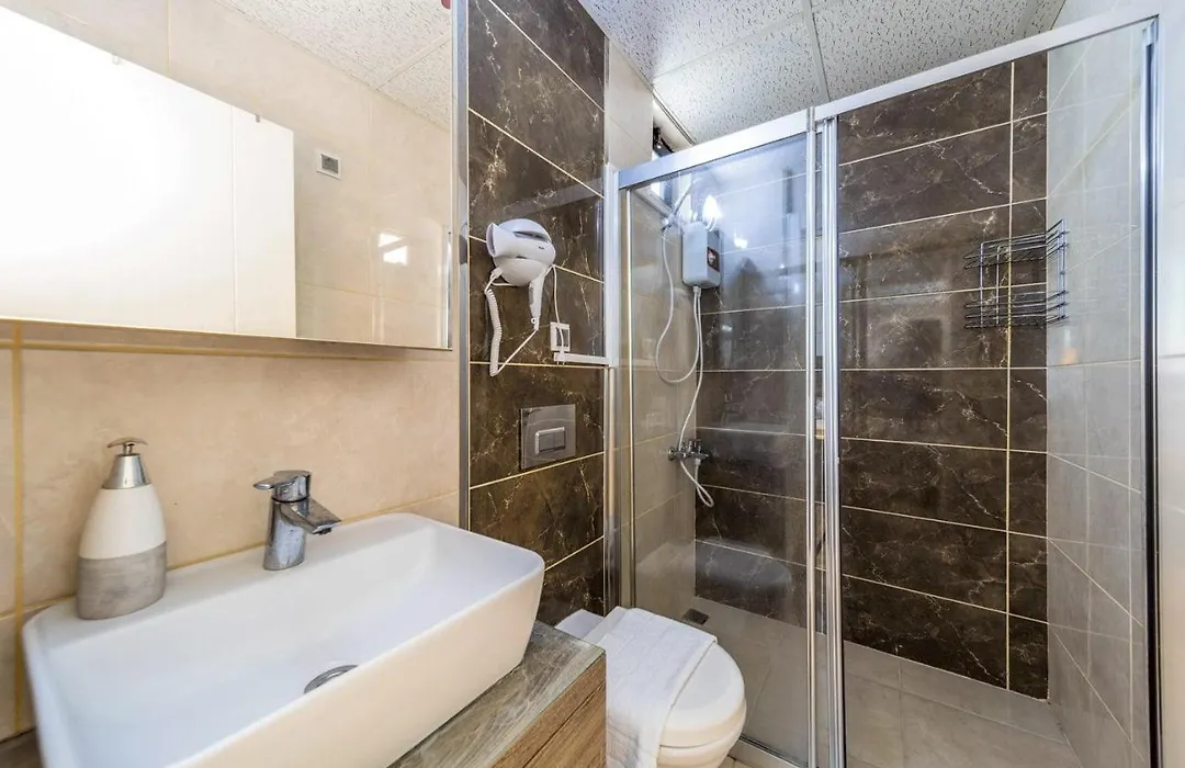 Comfy Flat With Central Location In Kepez Antalya-1