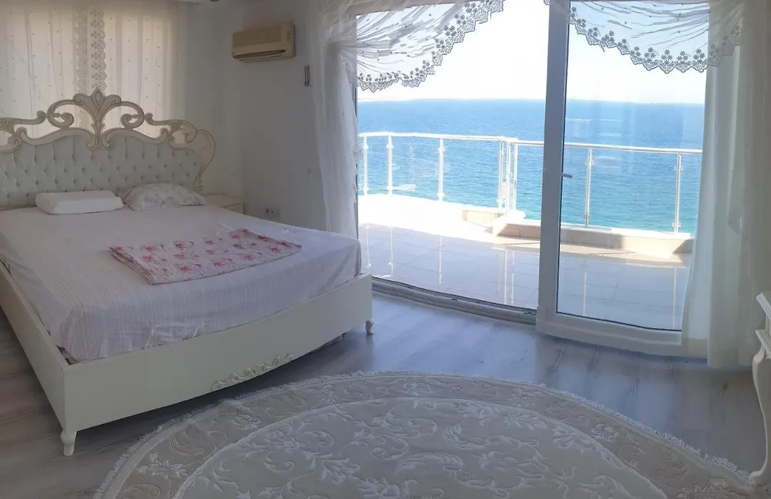 Antalya Konyaalti Plajinda Muhtesem Bir Tatil-1