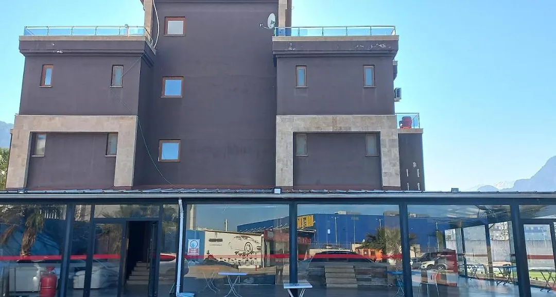 Guelerhotelkonyaalti-1