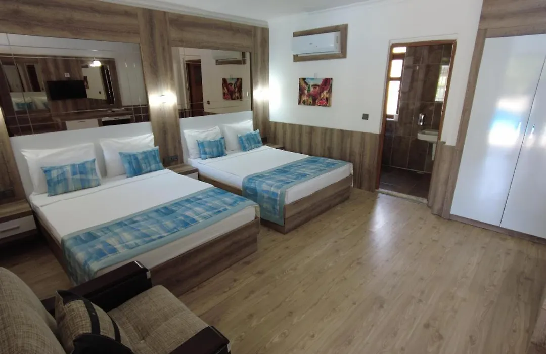 Oscar Hotel-1