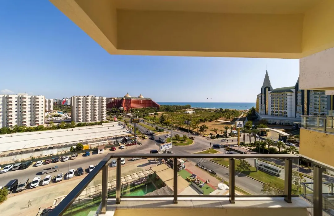 Sea View Flat With Balcony Near Beach In Aksu-1