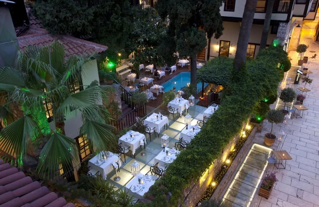 Amazing Flat Near Hadrians Gate-1