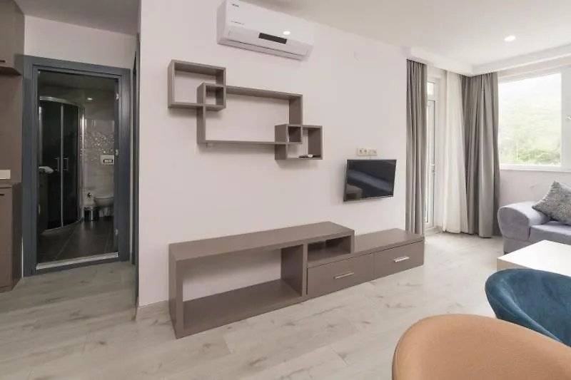Suit Home-1