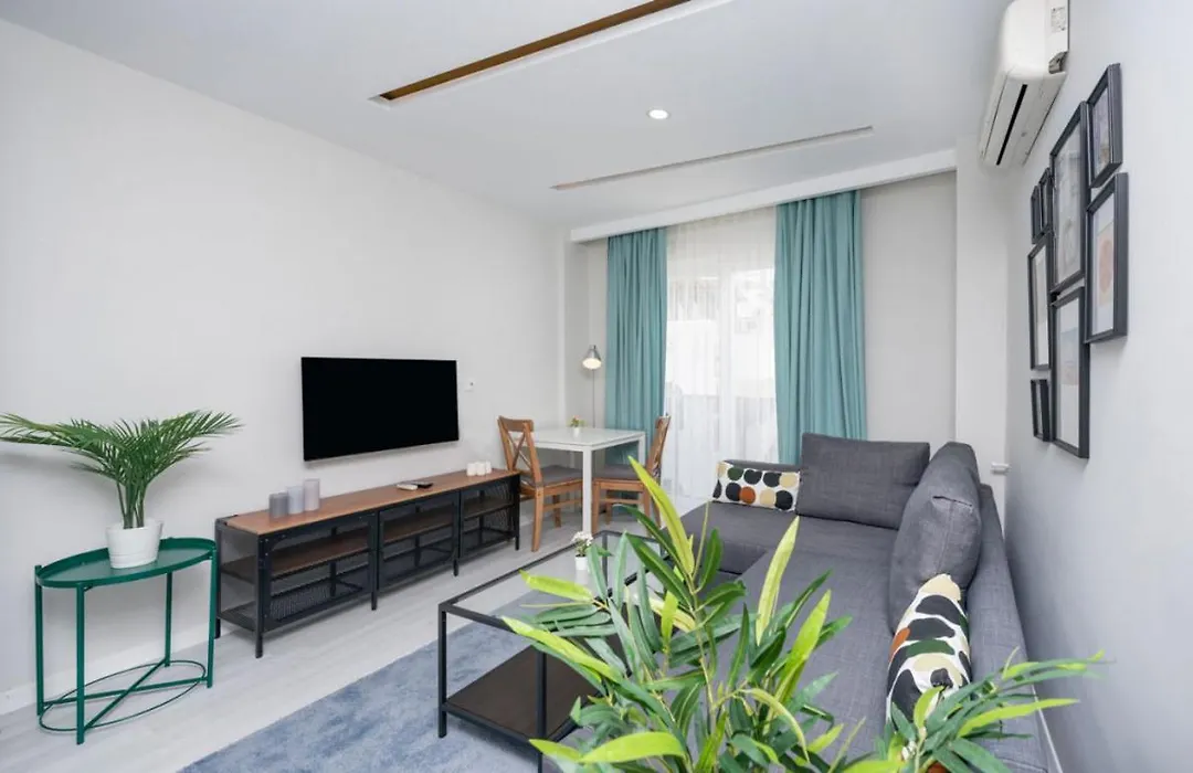 Fabulous Flat Near Beach In Muratpasa-1