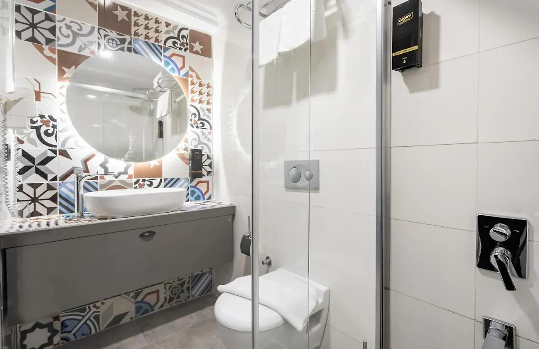 Marvelous Studio Flat Near Hadrians Gate-1