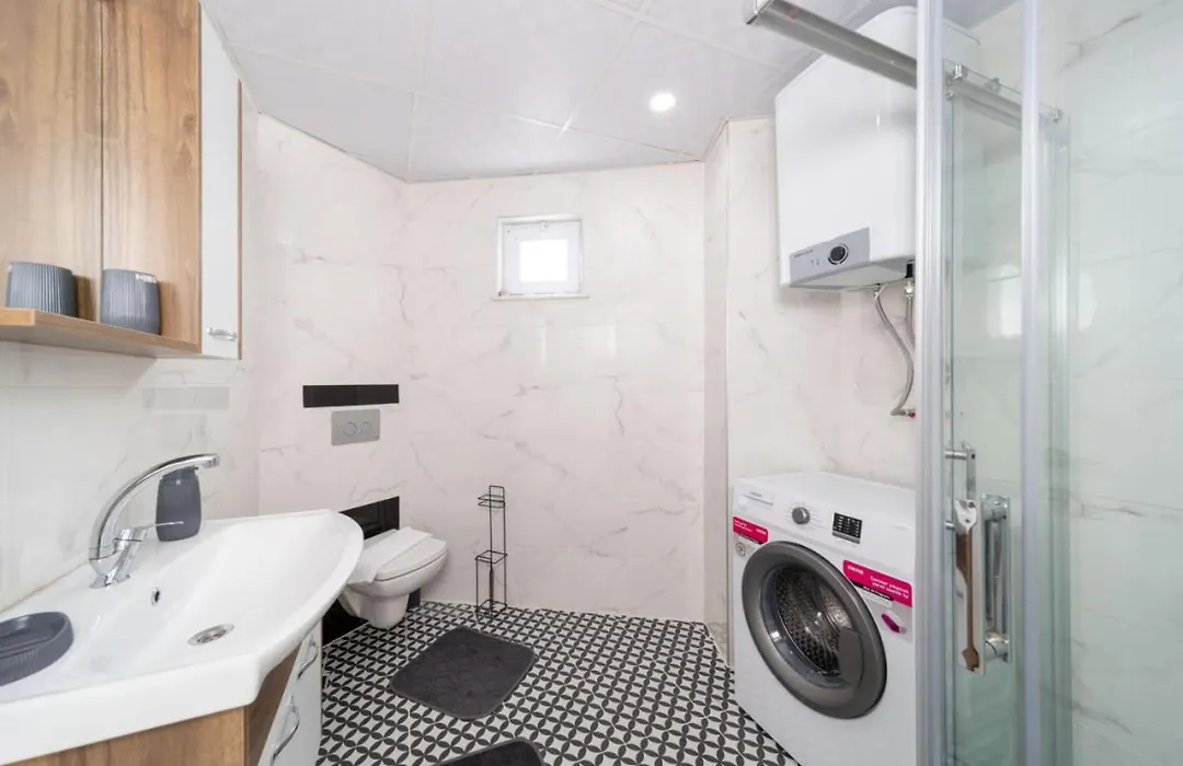 Modern And Cozy Apartment In Muratpasa Antalya-1