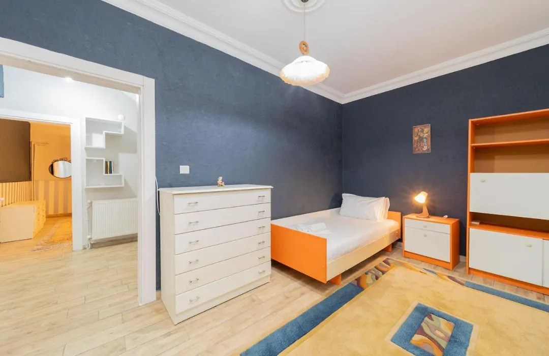 Stylish Flat With Modern Design In Antalya-1
