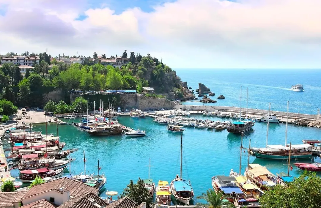 One Furnished Room Near To Sea In Antalya-1