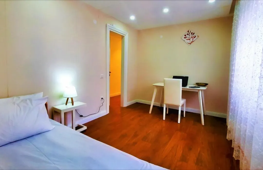 Furnished Flat Near Beaches In Muratpasa Antalya-1