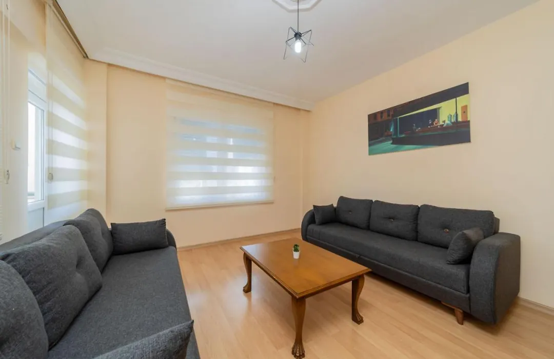 Cozy Flat With Balcony 5 Min To Konyaalti Beach-1