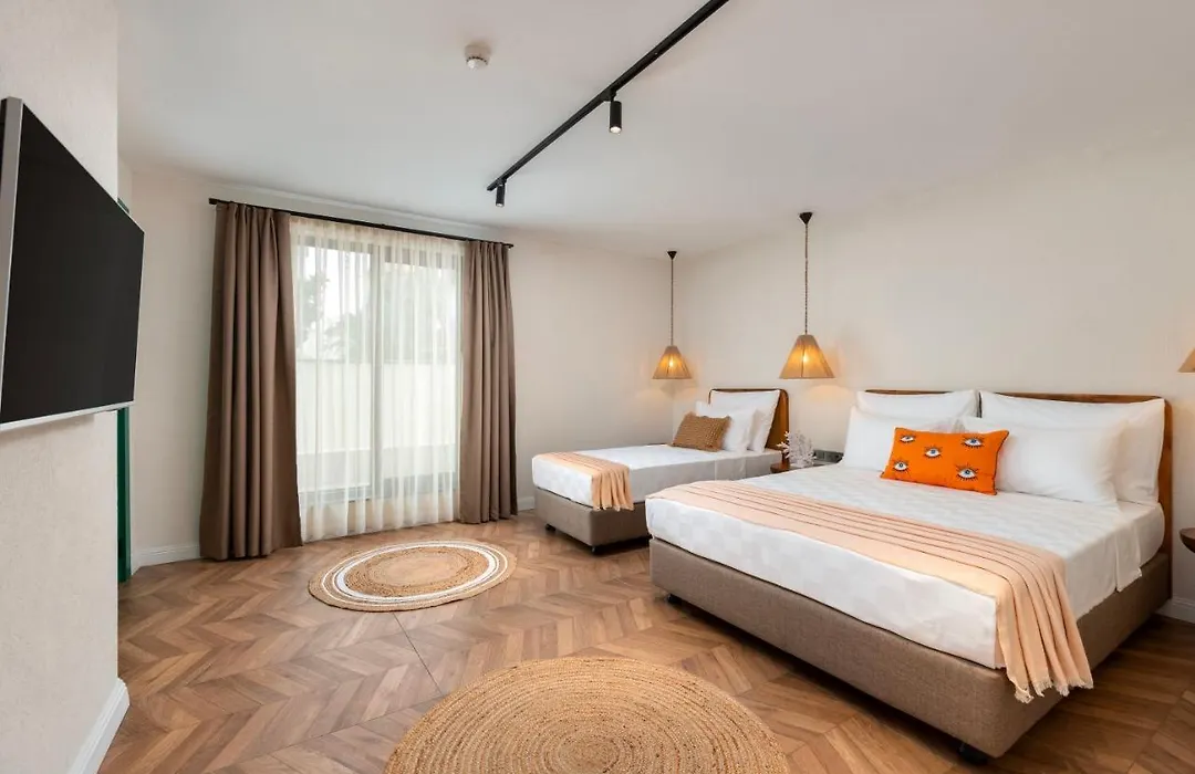 Azuu Bohem Hotel-1