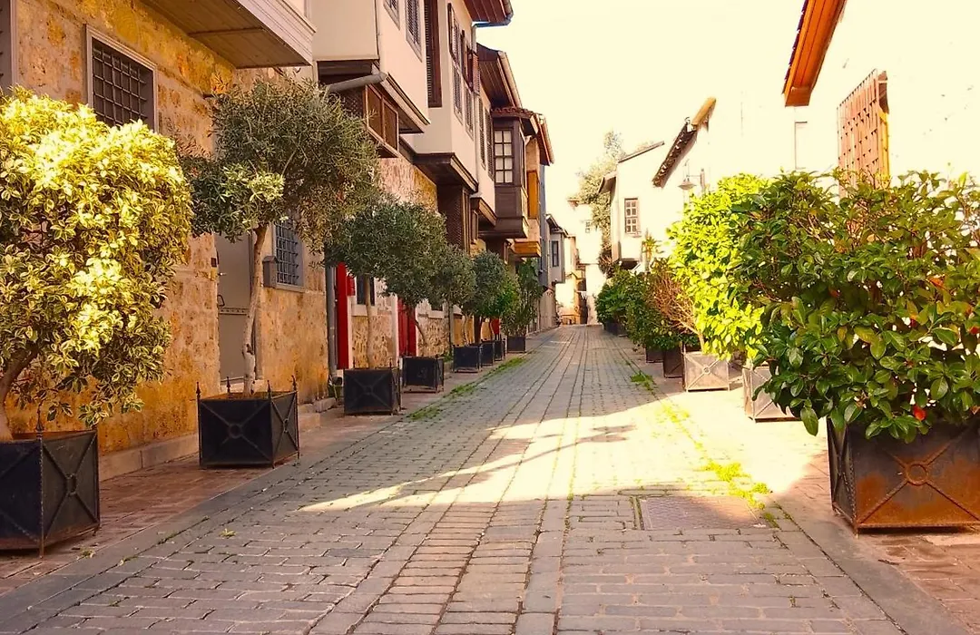 Stylish Flat In Kaleici Near Hadrian'S Gate-1