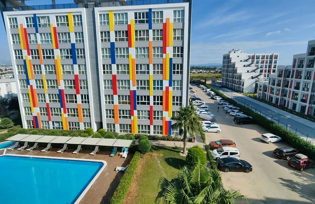 Selin'S Apartment With Pool View-1