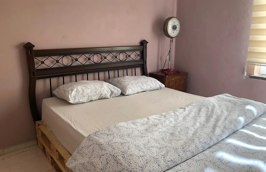 Tarihi Kaleici Denize Yakin Size Oezel Muhtesem Konum Uygun Fiyat Ev-1