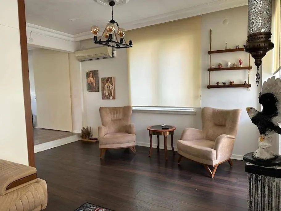 8 Kisilik Konforlu Ve Ferah Bir Villa-1