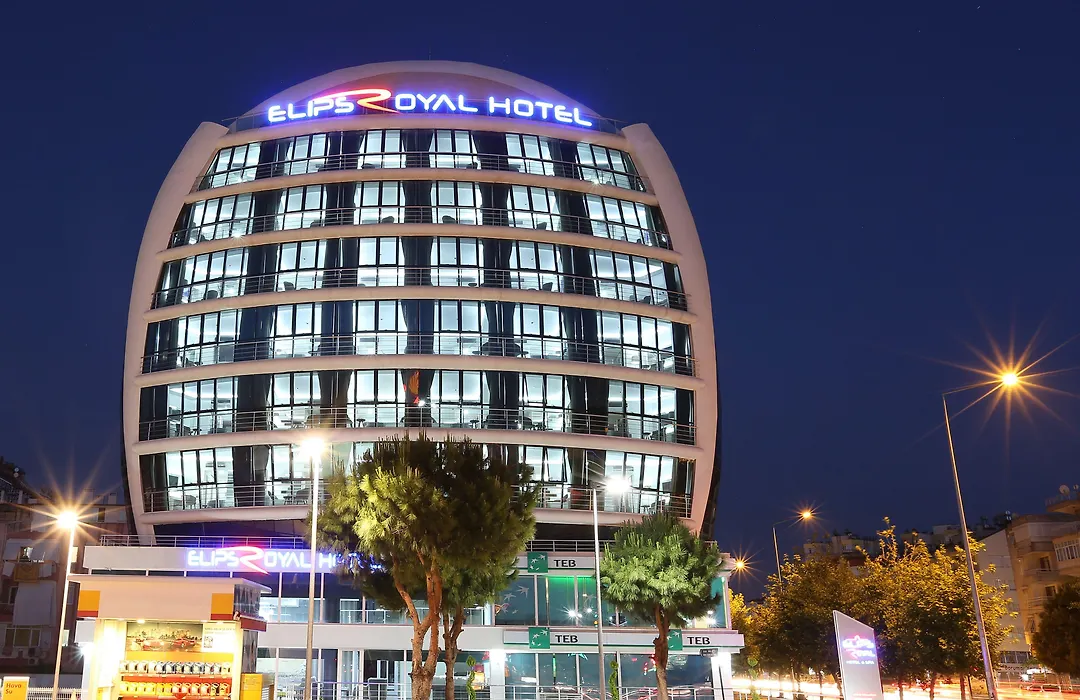 Elips Royal Hotel & Spa-1
