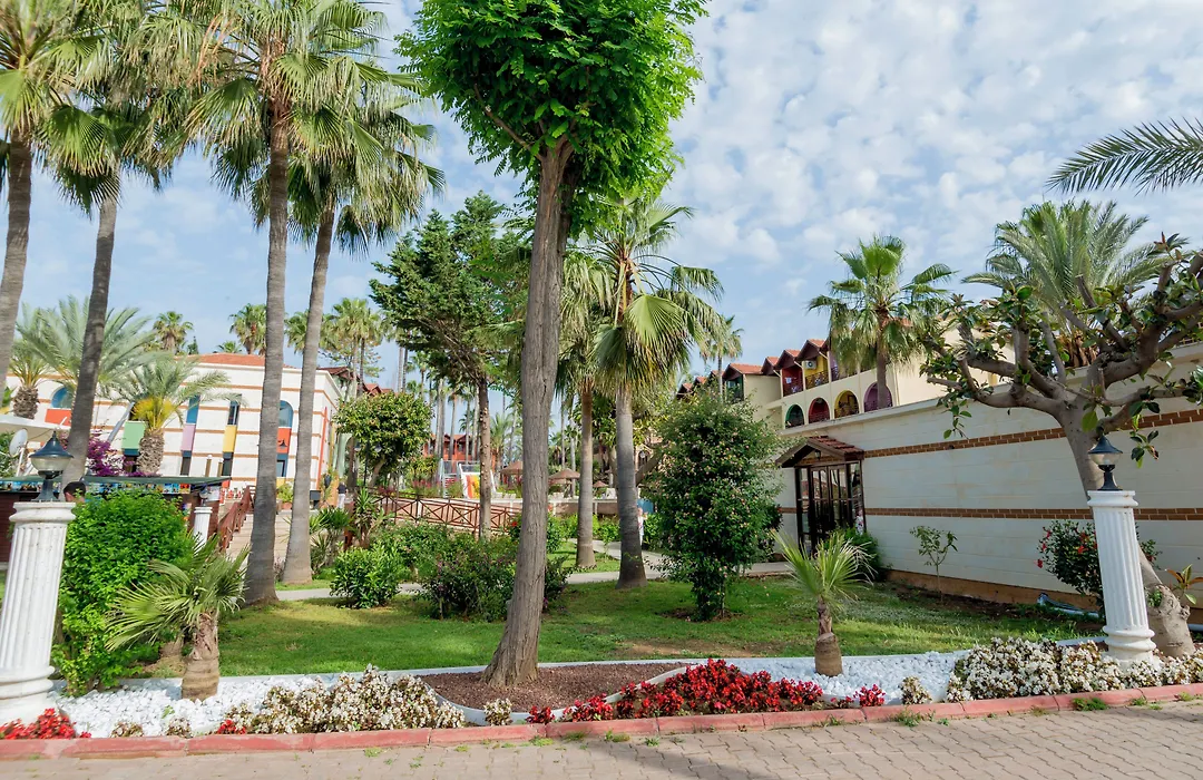 Club Tropical Beach Hotel-1