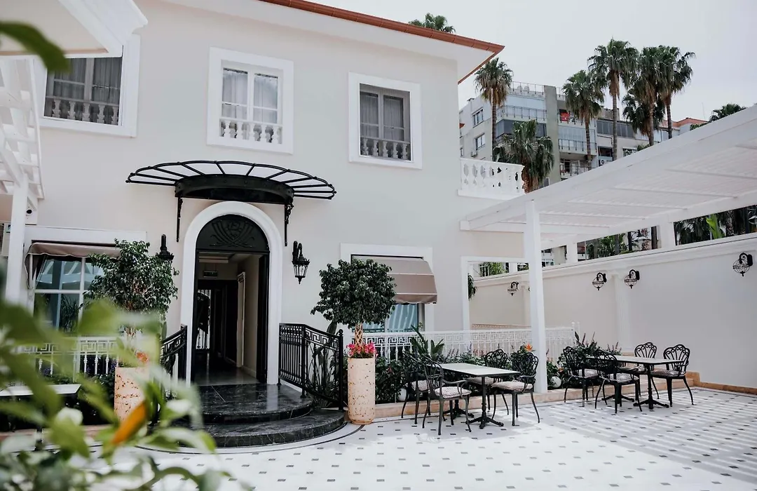 Elegance East Hotel-1