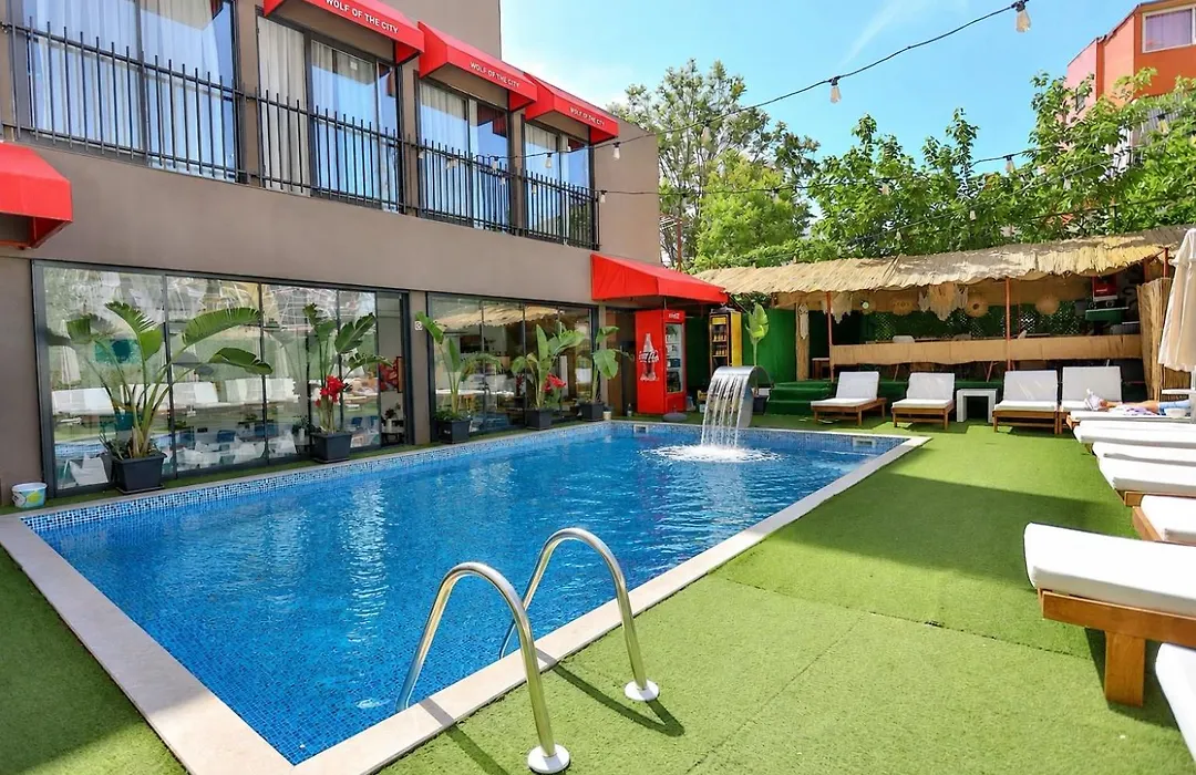 Wolf Of The City Hotel & Spa-1