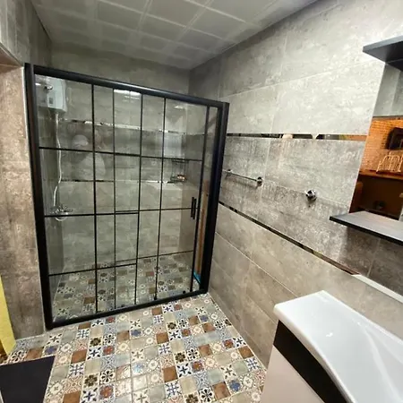 Droopy Apartment-2