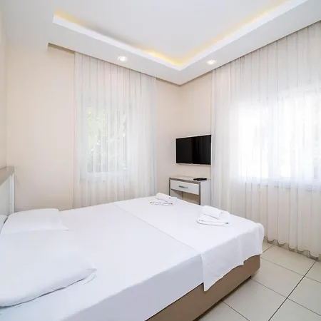 Comfortable Apartment With Shared Pool Near Beach In Muratpasa, Antalya-2