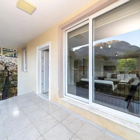Cozy Apartment With Impressive View In Antalya-3