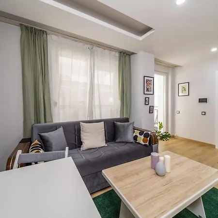 Modern And Cozy Apartment With Central Location And Balcony In Muratpasa, Antalya-3