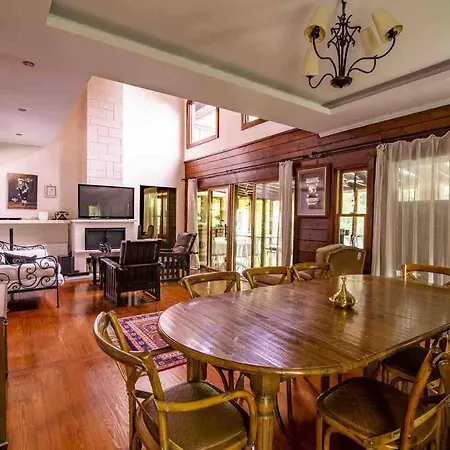 Very Special Villa, 63 Great For Family Reunions-2