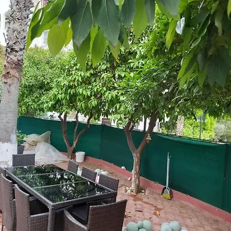 Havuz Olanagi Sunan Rahat Muestakil Villa-3