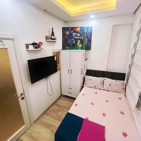 A Tiny Flat In Old Town Area 850€ Per Mounth-3