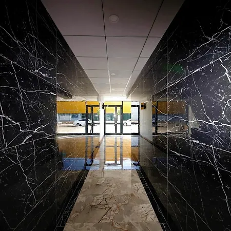 Adam Apart Hotel-3