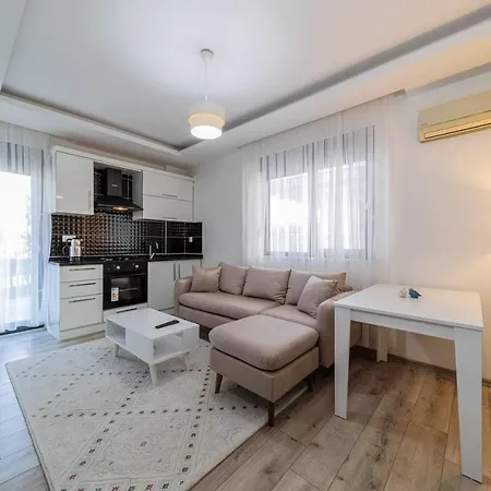Comfy Flat With Central Location In Kepez Antalya-2