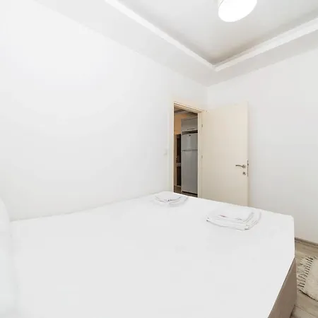Comfy Flat With Central Location In Kepez Antalya-3